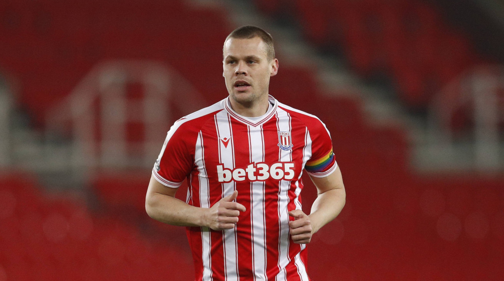 Ryan Shawcross retires - Played 494 professional games | Transfermarkt