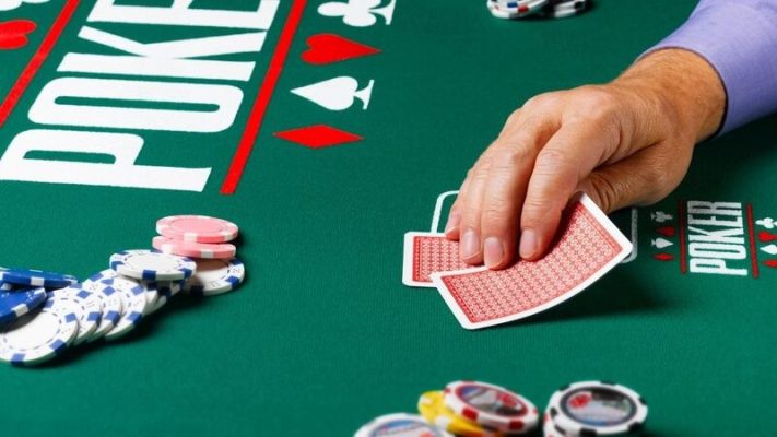 Luật Chơi Poker 5 Lá Chi Tiết Dễ Hiểu Người Chơi Cần Nắm Rõ