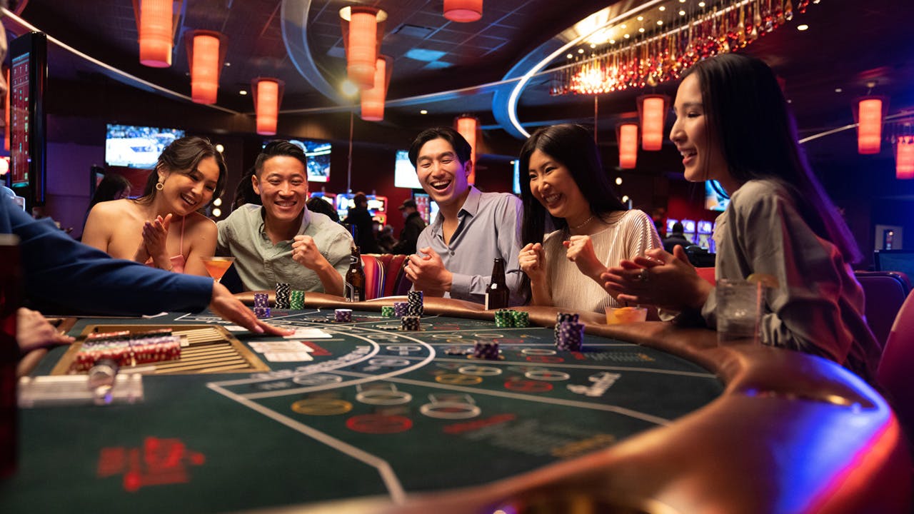 Baccarat — Sòng bạc Rivers Des Plaines