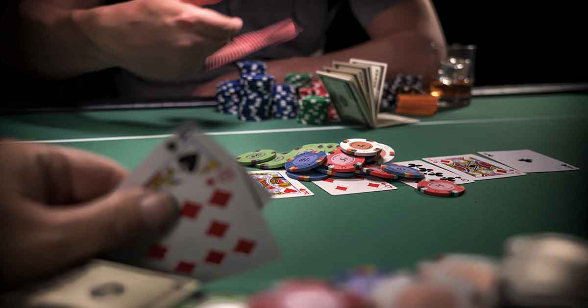 Cách chơi Poker như một người chuyên nghiệp: Mẹo chiến lược Poker hiệu quả  | Natural8