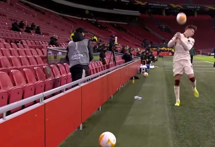 Câu giờ là gì? Vì sao câu giờ trong bóng đá bị cho là phi thể