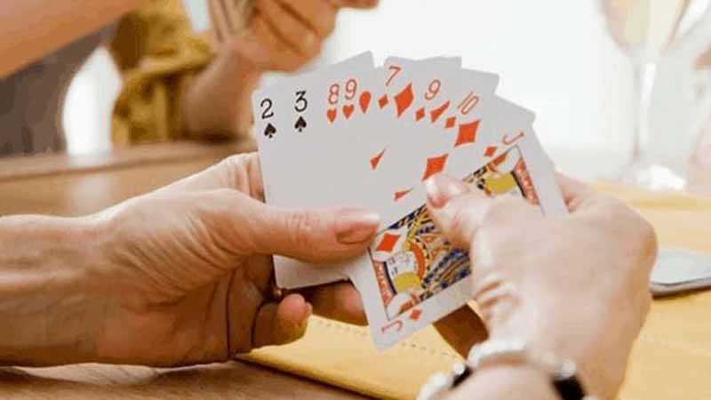 Cách chia bài và các tổ hợp trong Tiến Lên