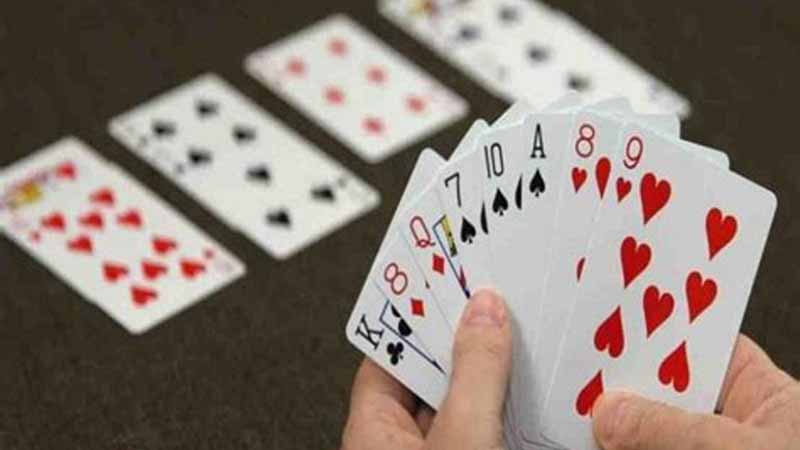 So sánh Tiến Lên miền Bắc và miền Nam